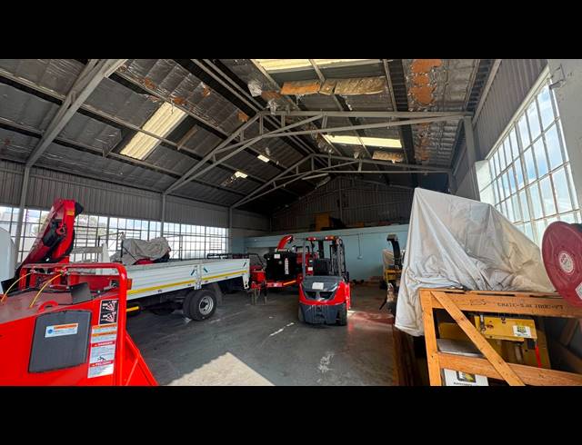 449M² WAREHOUSE TO LET IN WYNBERG
